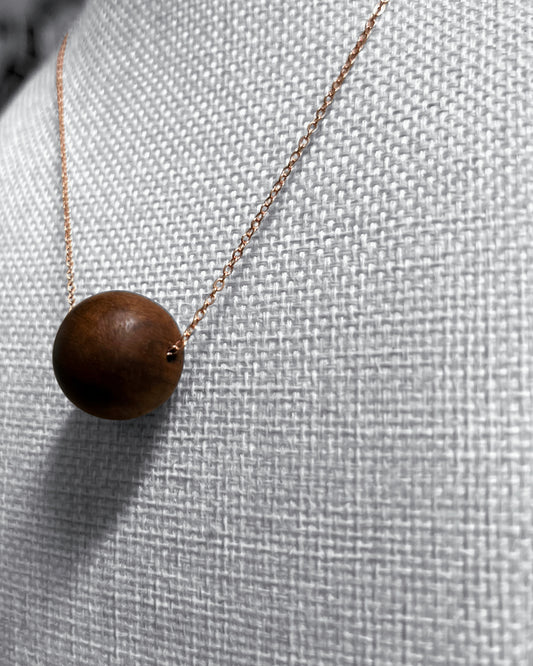 Ifit Wood single-Sphere Bead Necklace (ONLY 1 Available)
